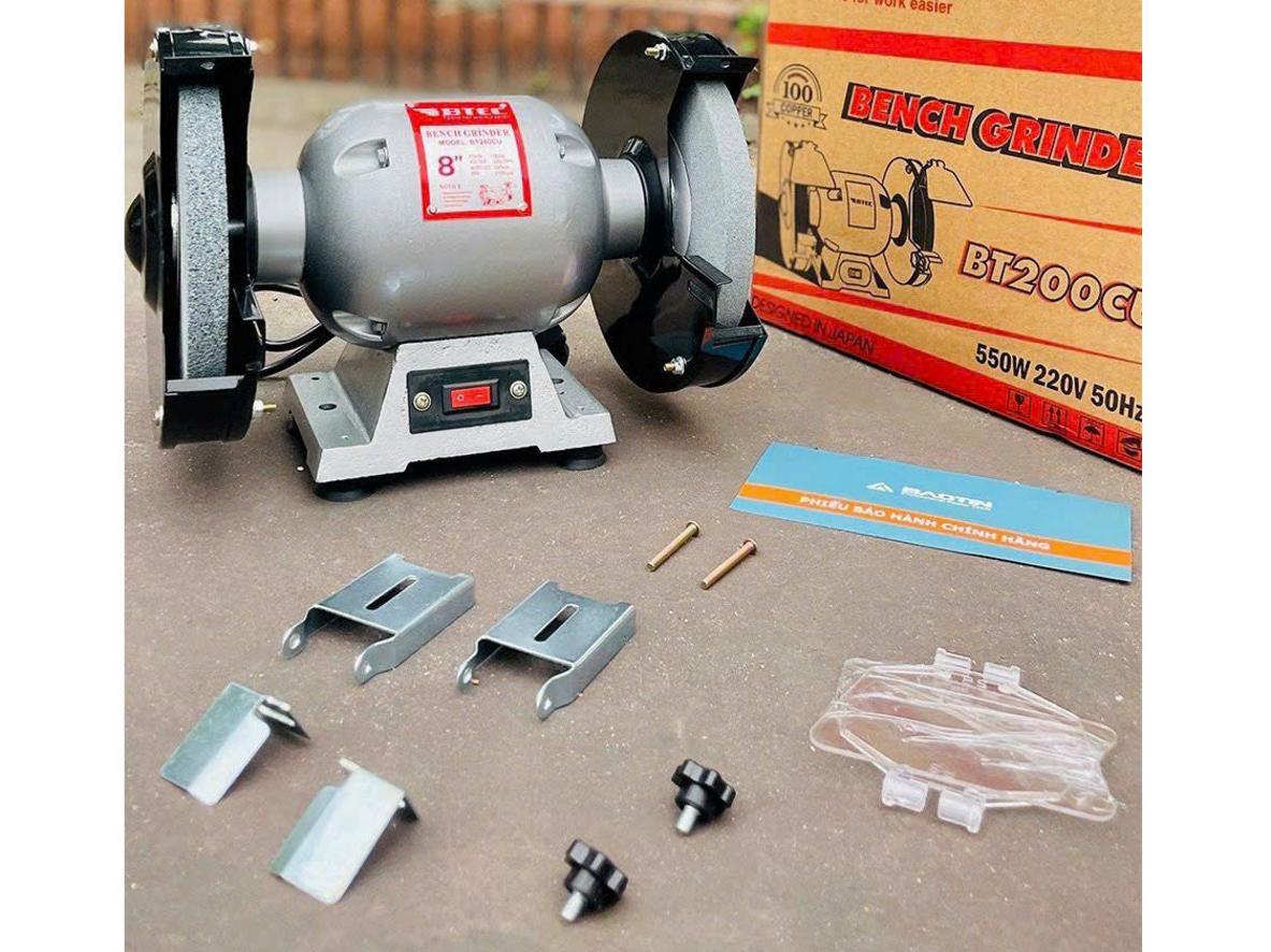 Công suất 550W cho khả năng mài ổn định và hiệu quả