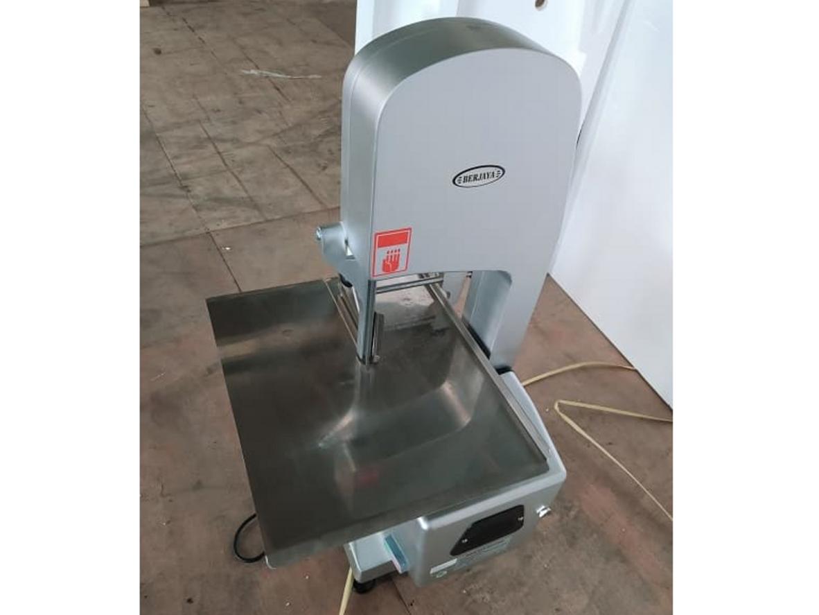 Công suất 650W cho hiệu suất cắt ổn định