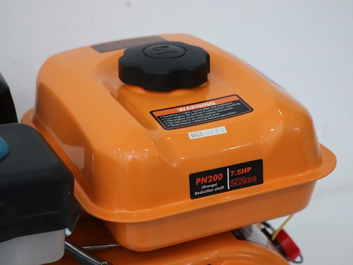 7.5HP và 210cc cho lực kéo khỏe, ổn định