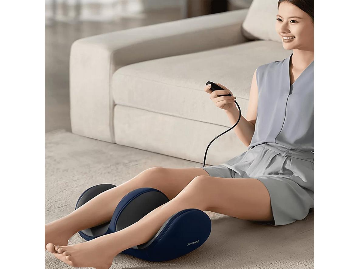 8 đầu massage nổi 3D giúp tác động sâu và đều hơn lên vùng chân.