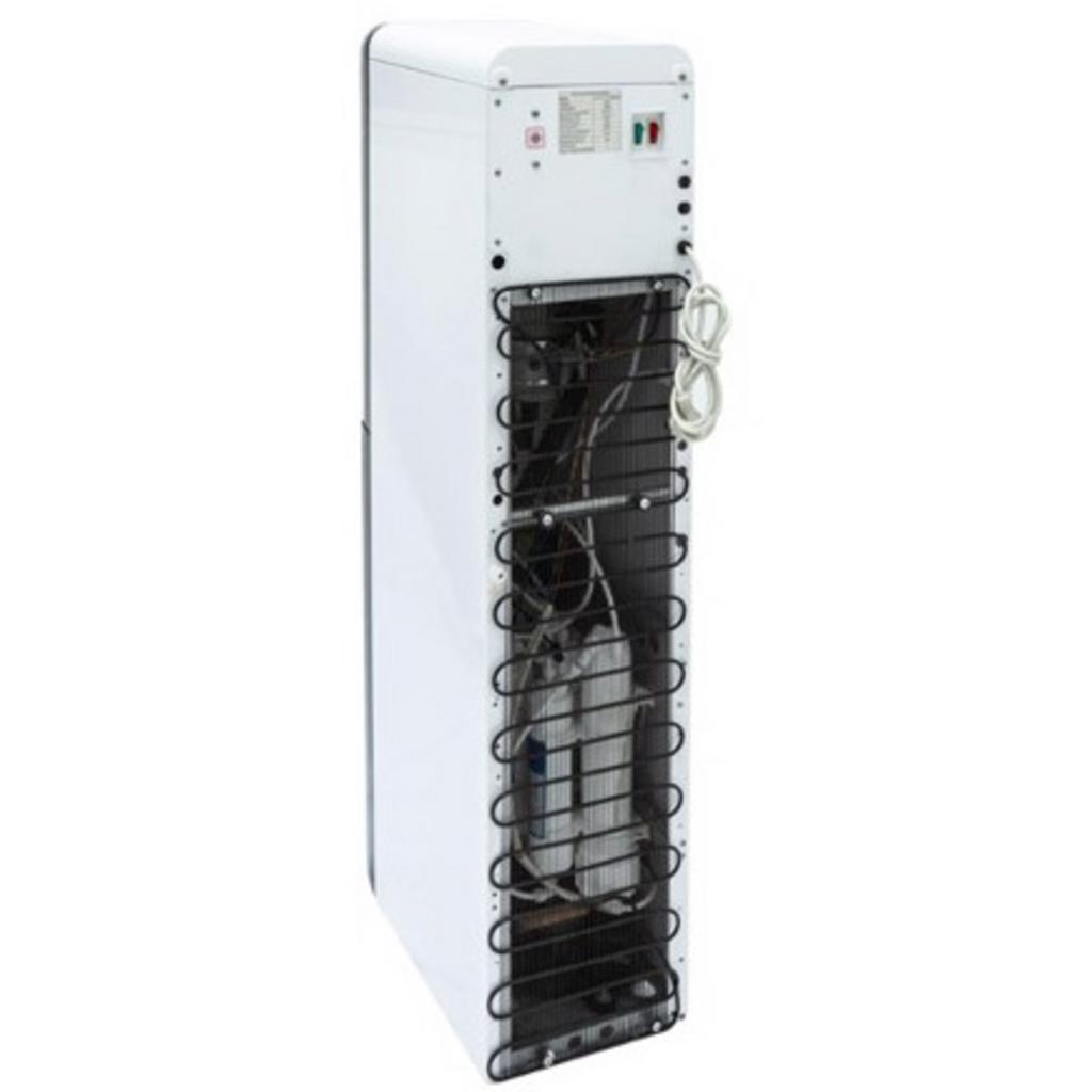 Hệ thống 9 cấp lọc hỗ trợ lọc nhanh và ổn định.