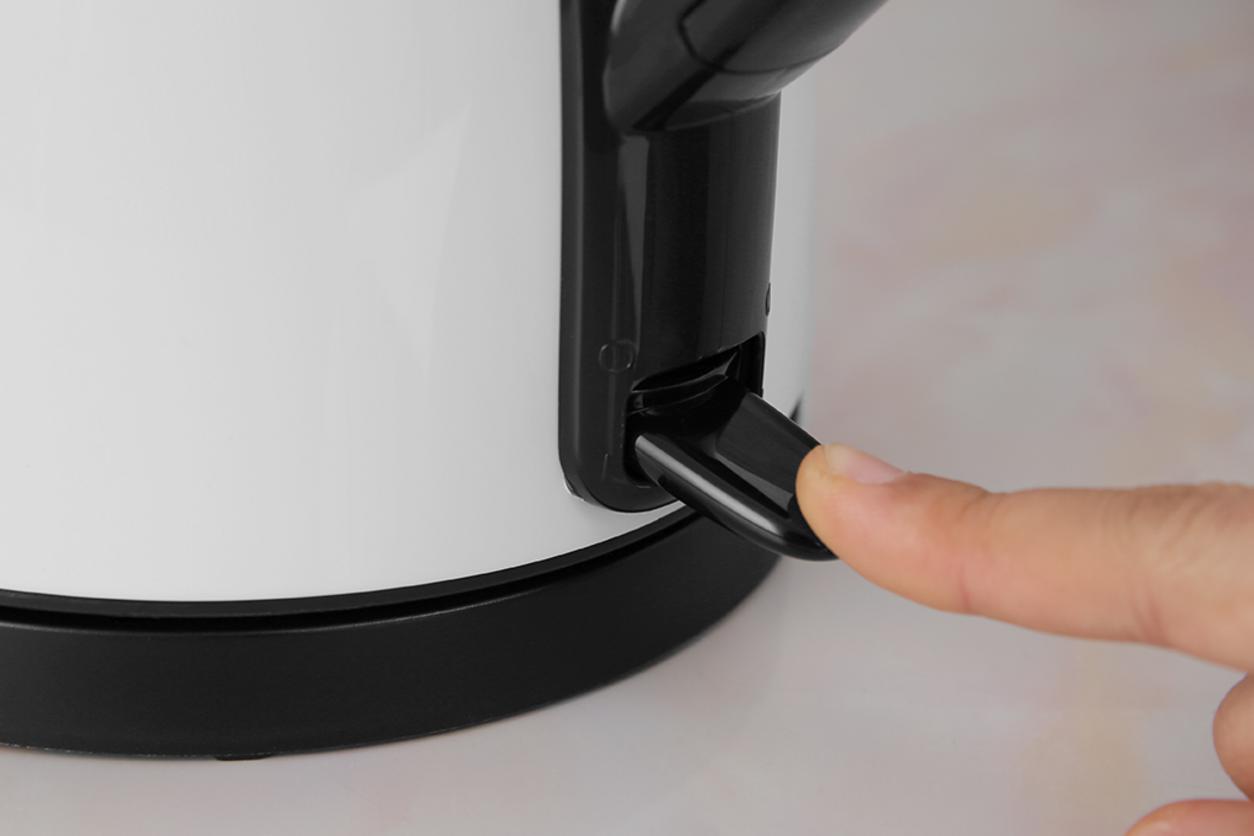 Đế Strix và tự ngắt giúp an tâm khi dùng.