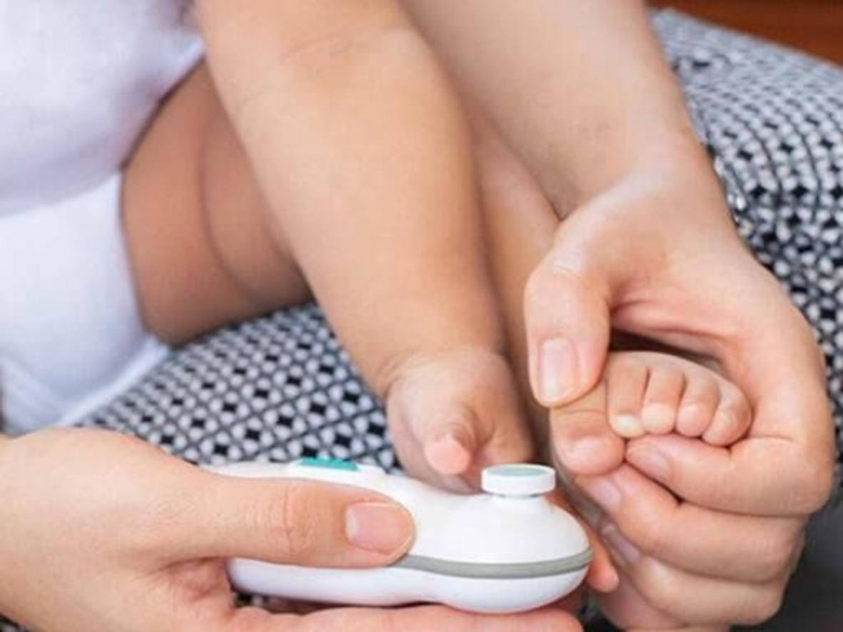 4 đầu dũa thay thế theo từng giai đoạn.