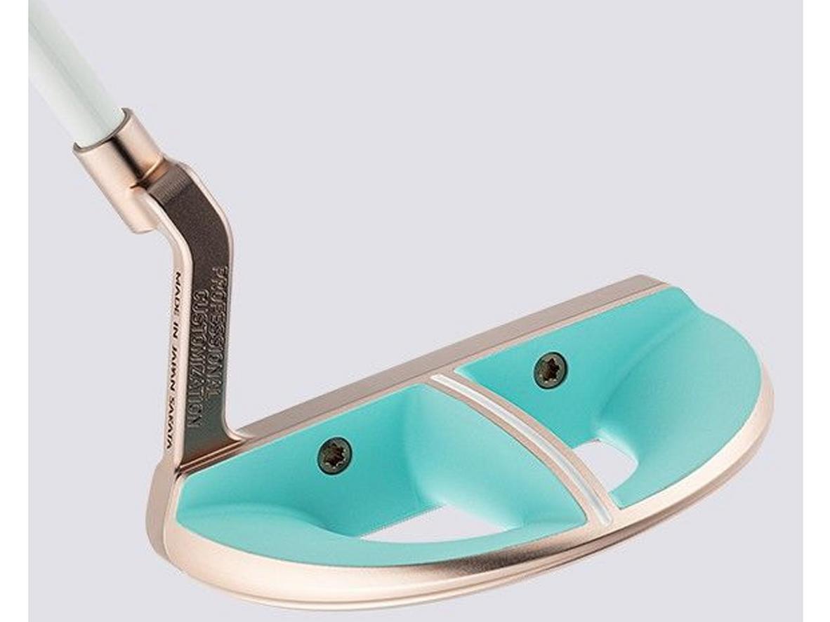 TPU insert và mặt rãnh giúp cảm giác gạt mềm, êm