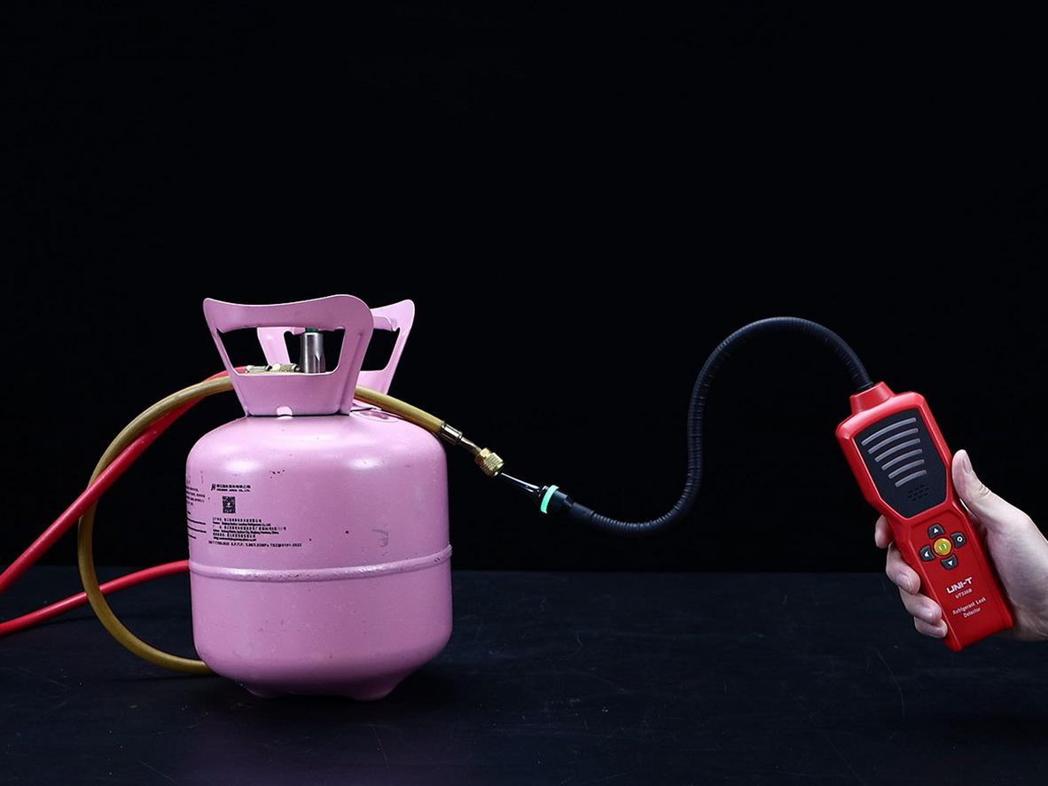 Cảnh báo âm thanh và 6 đèn LED hỗ trợ kiểm tra trực quan