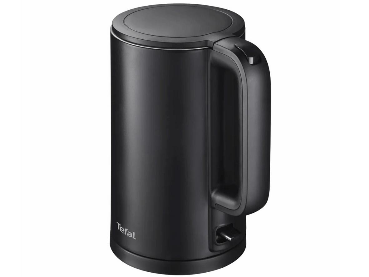 Công suất 1500W giúp đun nước nhanh và tiện hơn.