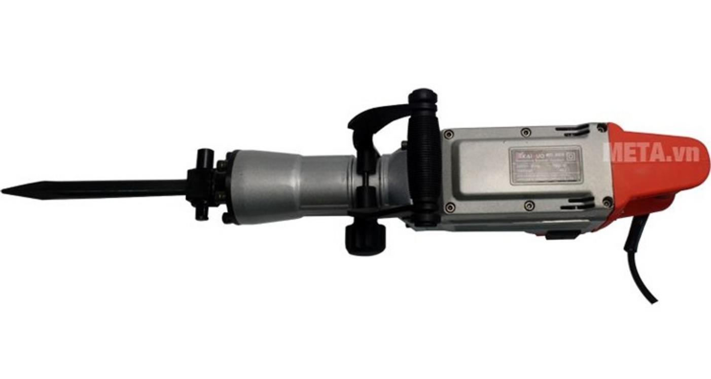 Công suất 1700W và lực đập mạnh giúp phá bê tông cứng hiệu quả