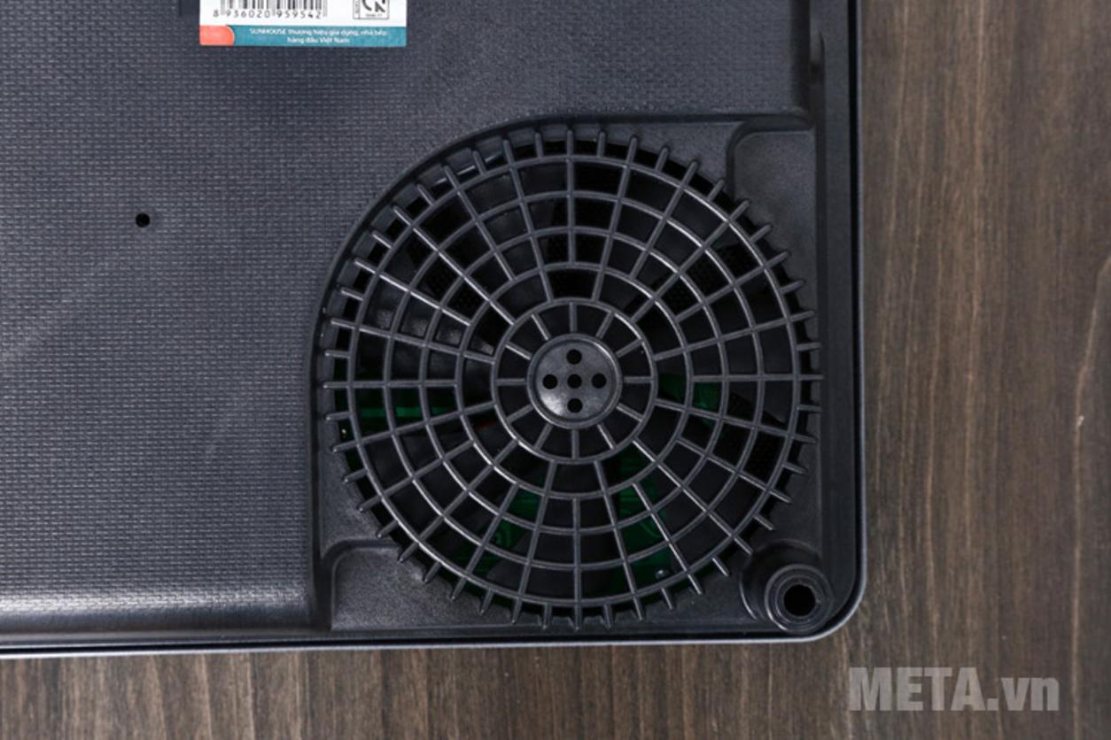 Công suất 2000W giúp nấu nhanh và tiện lợi