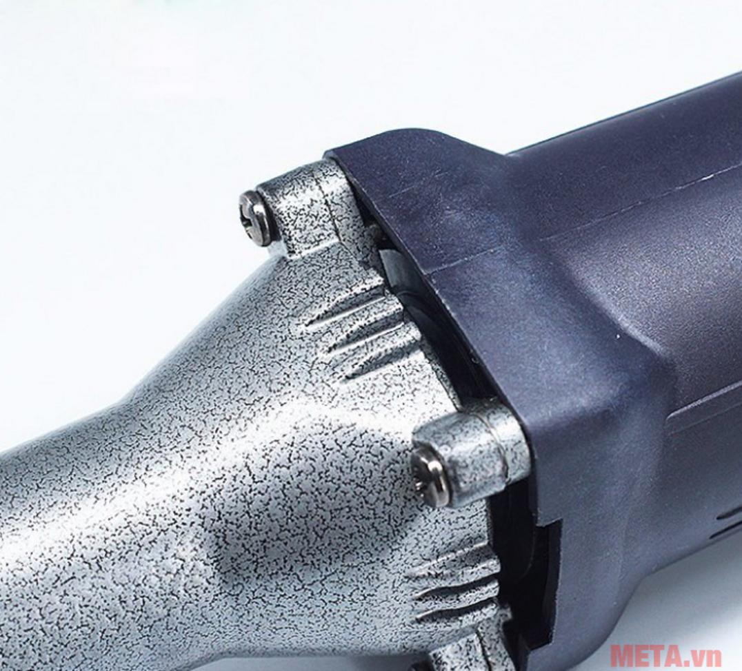 Đầu cặp 6mm giúp thao tác chính xác ở vị trí hẹp.
