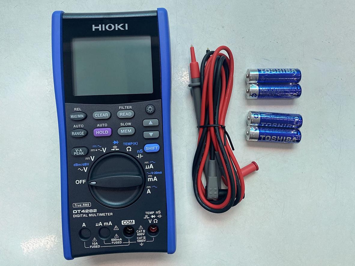 Đo AC/DC, 10A trực tiếp và an toàn theo chuẩn công nghiệp.