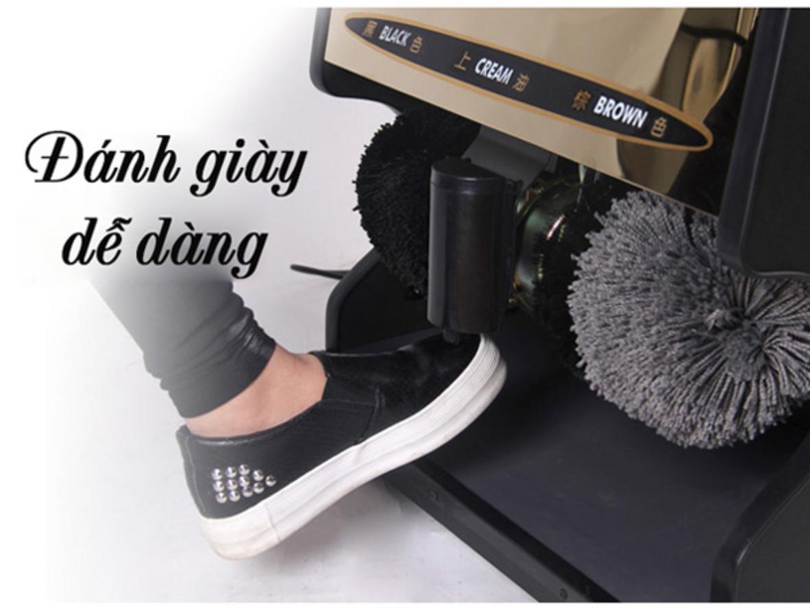 Động cơ 145W và cảm ứng tự động giúp vận hành ổn định, tiện lợi.