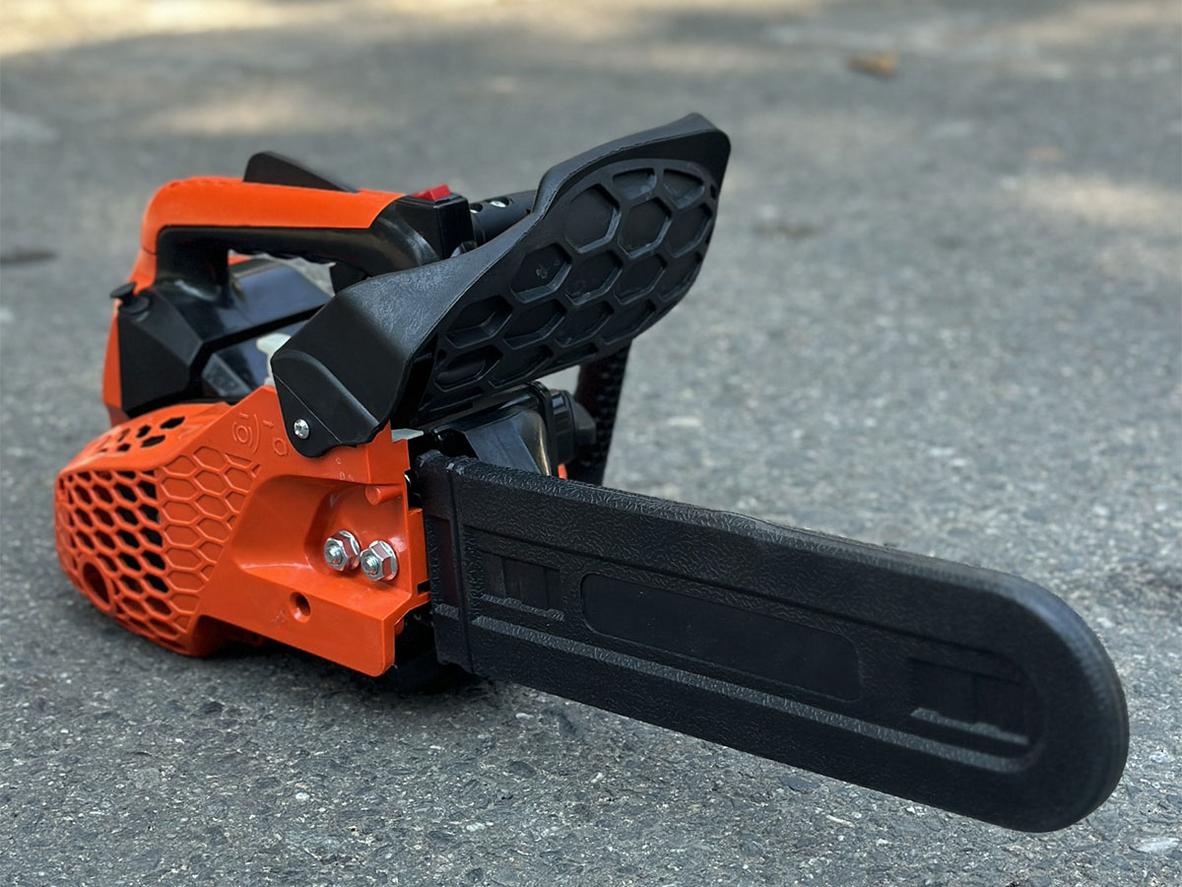 Động cơ 2 thì 54 cc cho lực cắt khỏe và ổn định