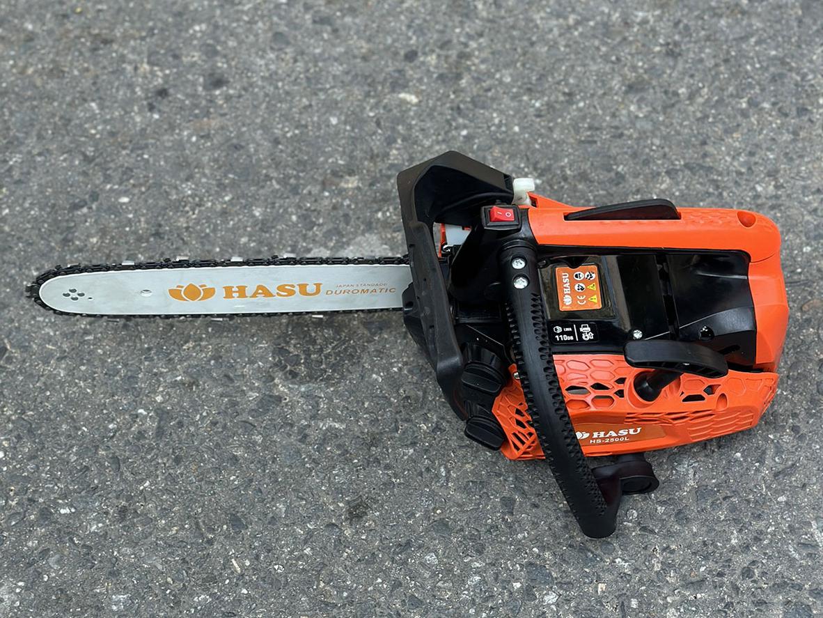 Động cơ 2 thì 54 cc cho lực cắt khỏe và ổn định