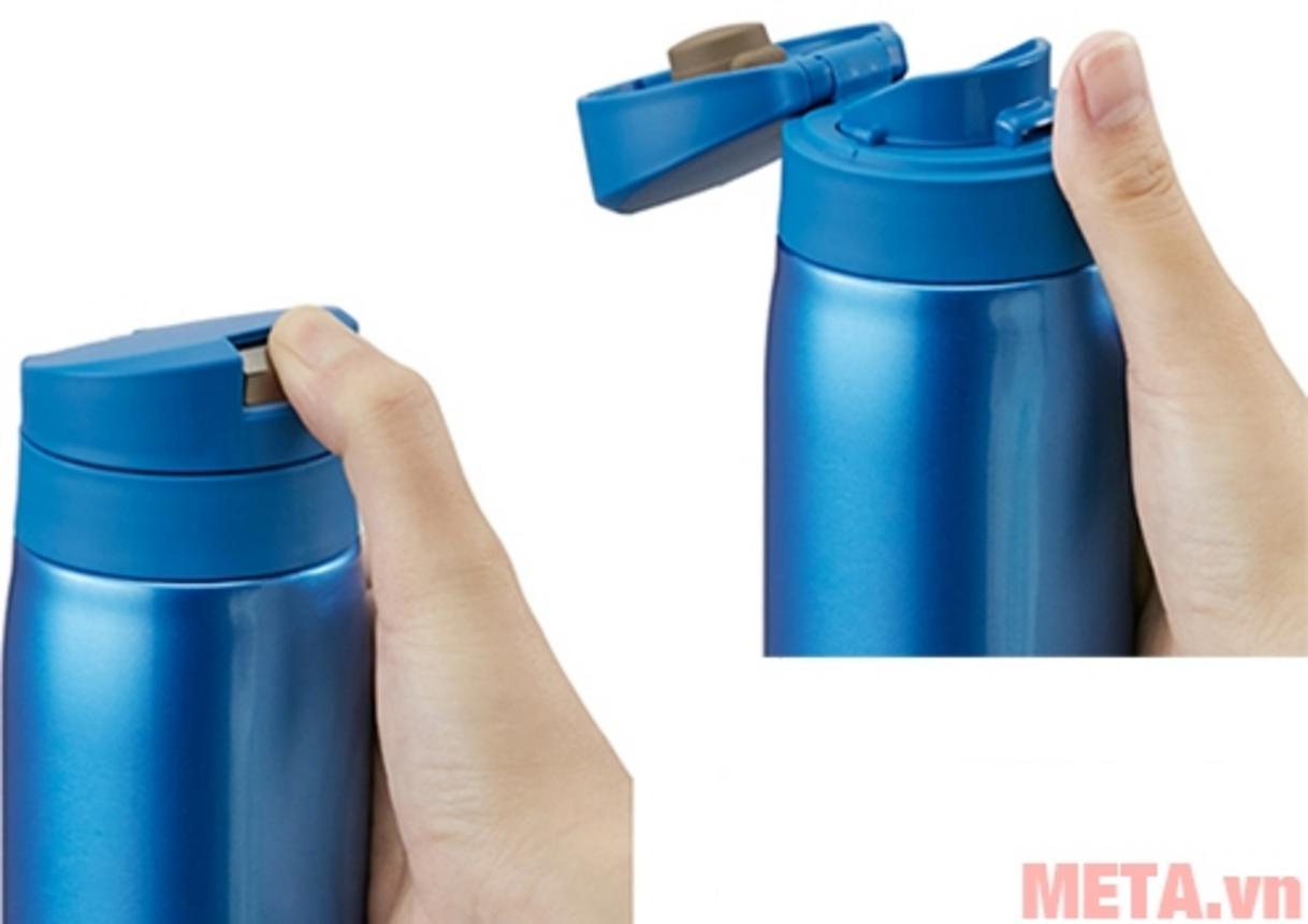 Cấu trúc chân không hai lớp giúp giữ nóng/lạnh hiệu quả.