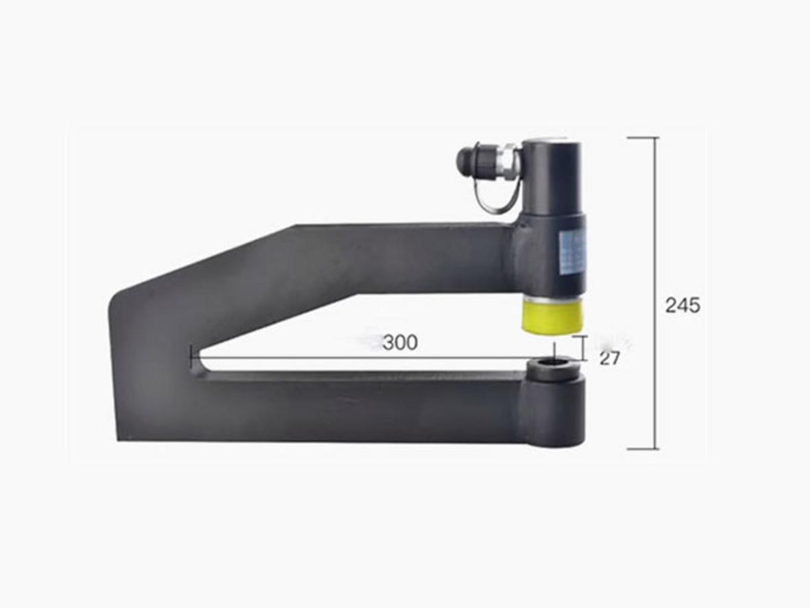 Họng sâu 300mm giúp đột lỗ ở vị trí khó chính xác hơn.