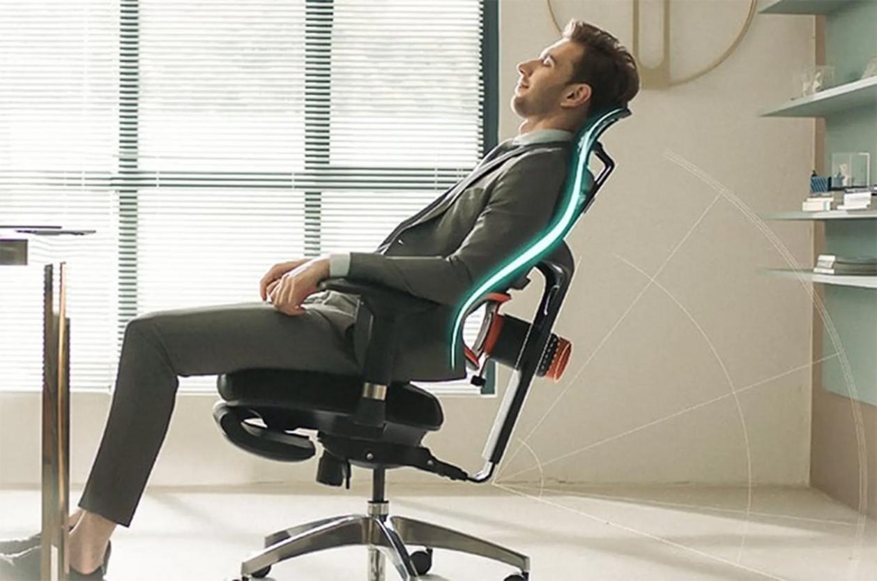Ghế ngả lưng có gác chân phù hợp cho nhu cầu làm việc kết hợp nghỉ trưa.