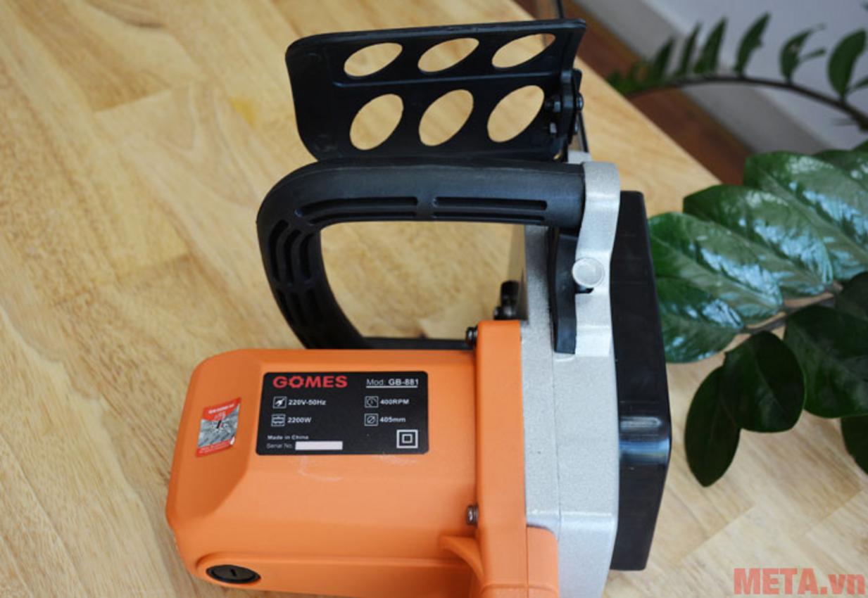 Lam 405mm và tốc độ xích tối ưu cho cắt nhanh.