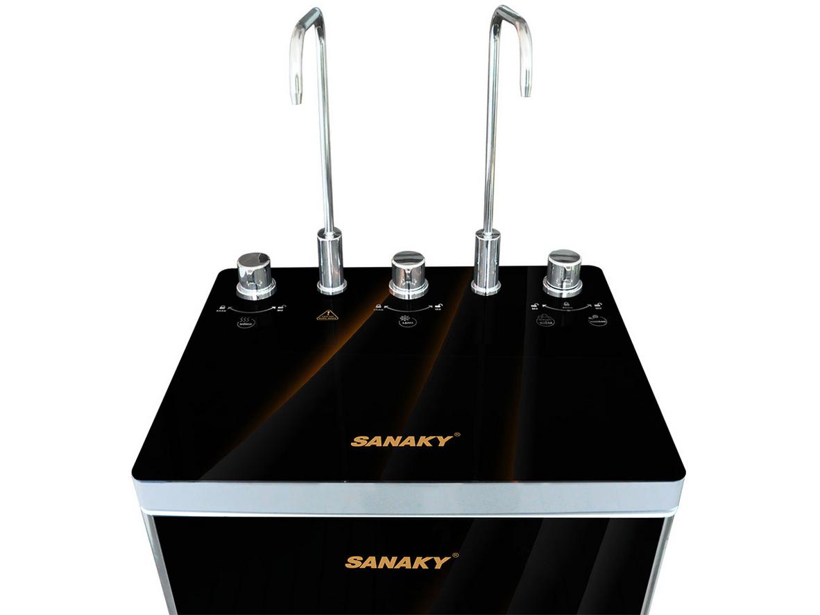 Công nghệ Block và kính cường lực mang lại độ bền, sự sang trọng