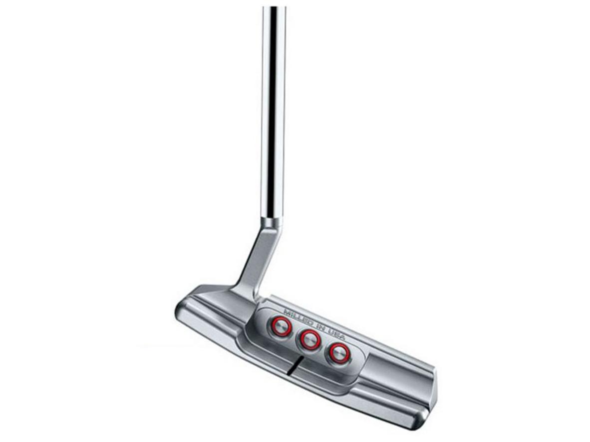 Loft 3.5° và lie 70° hỗ trợ cú gạt ổn định.