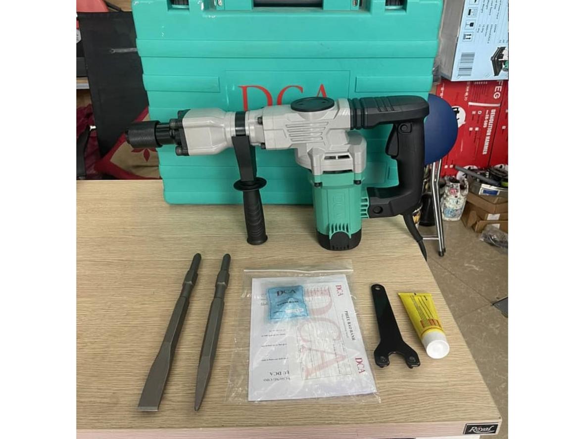 Lực đập 16.8J và 3900 lần/phút tạo hiệu quả phá dỡ cao.