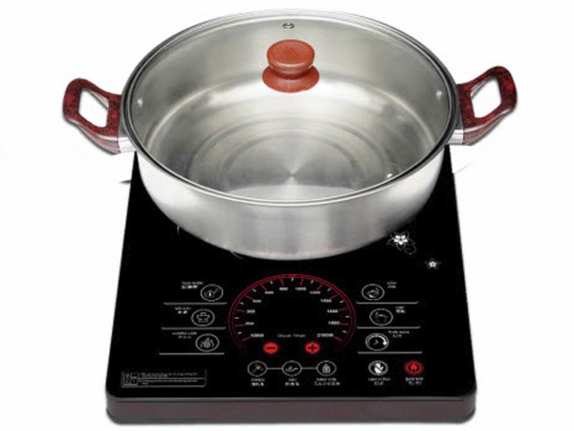 Mâm từ đồng và mặt Ceramic chịu nhiệt 750°C tăng độ bền sử dụng.