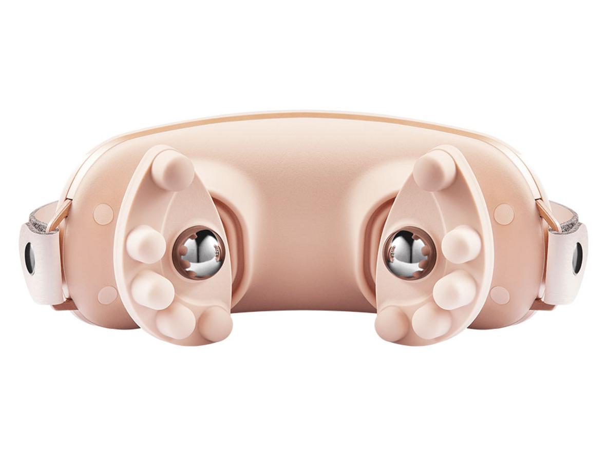 Công nghệ massage 3D với 10 đầu lăn mô phỏng 10 ngón tay