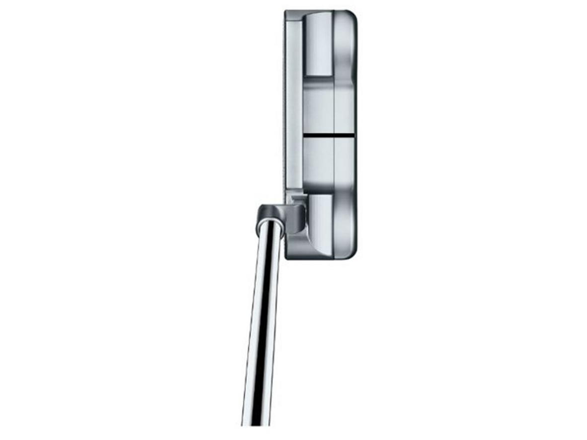 Mặt gậy Dual-Milled cho cảm giác mềm và độ lăn bóng ổn định.