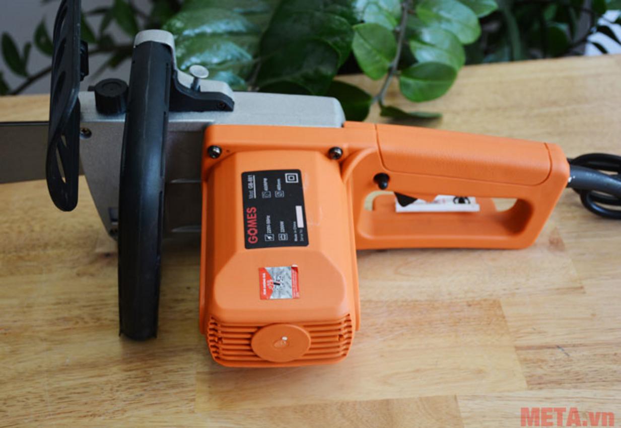 Tổng quan Máy cưa xích Gomes GB-881