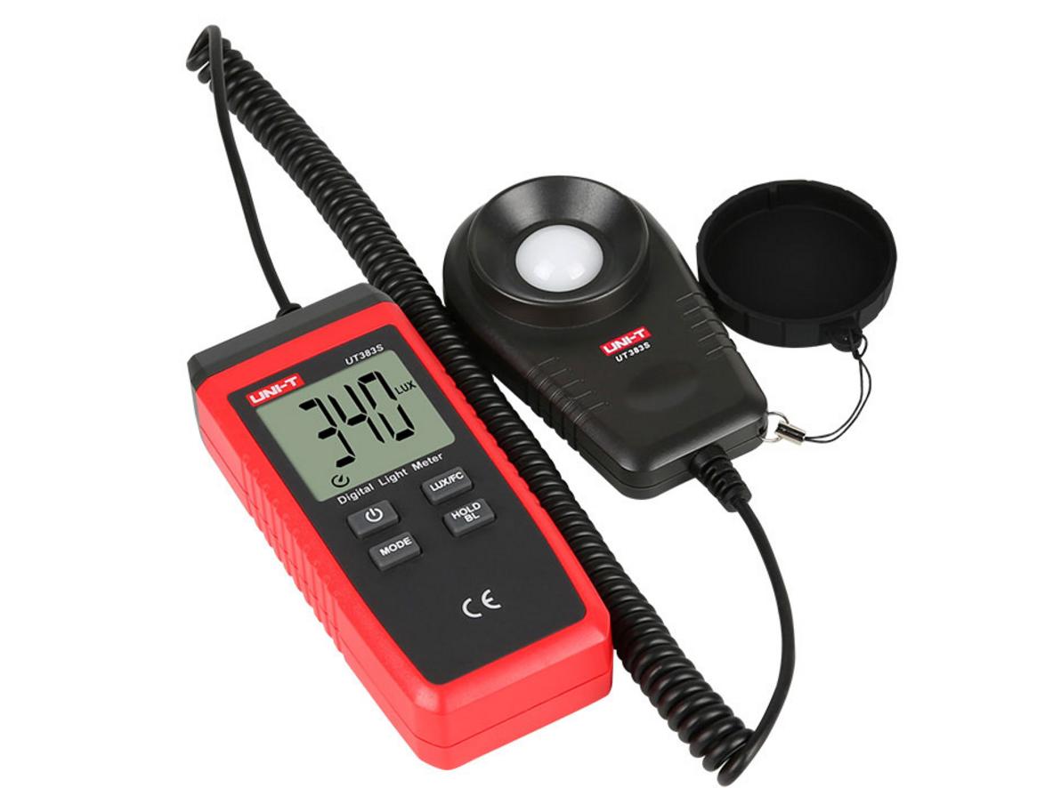 Máy đo ánh sáng UNI-T UT383S