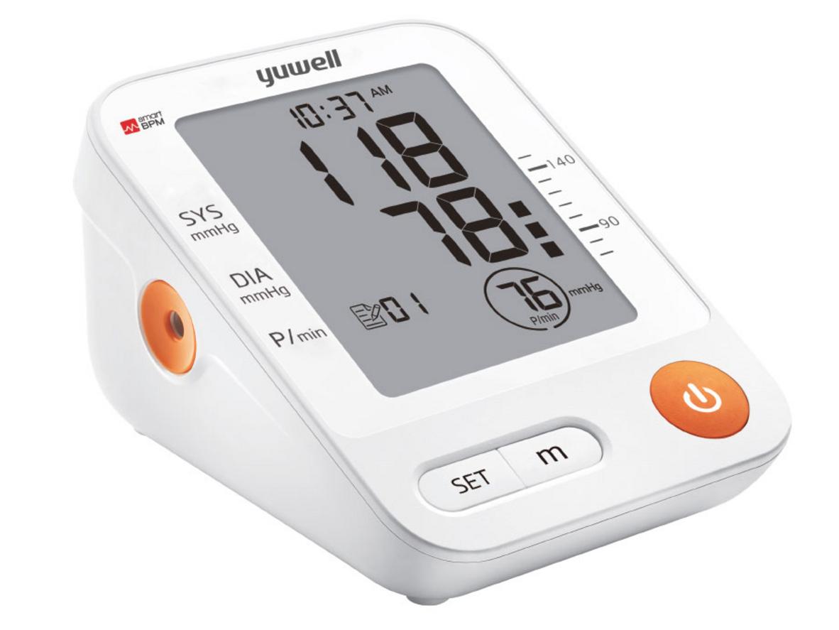 Tổng quan Máy đo huyết áp có giọng nói Yuwell YE670D