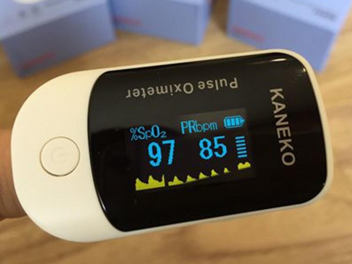 Tổng quan Máy đo nồng độ oxy trong máu và nhịp tim Kaneko SPO2 FS20D