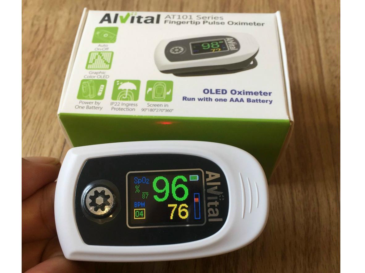 Tổng quan Máy đo oxy trong máu SPO2 và nhịp tim Alvital AT101C