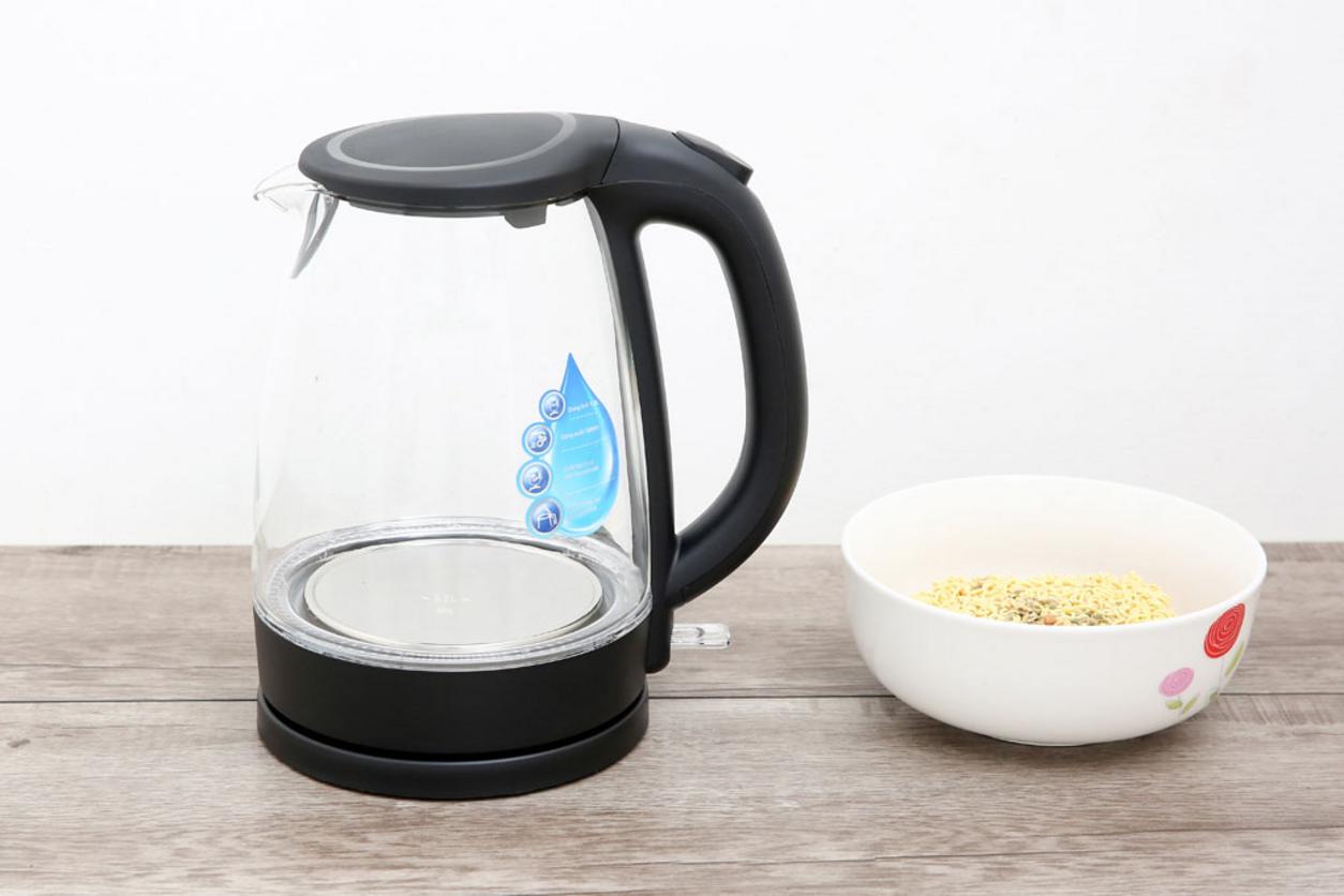 Công suất 1850W giúp đun nước nhanh chóng.