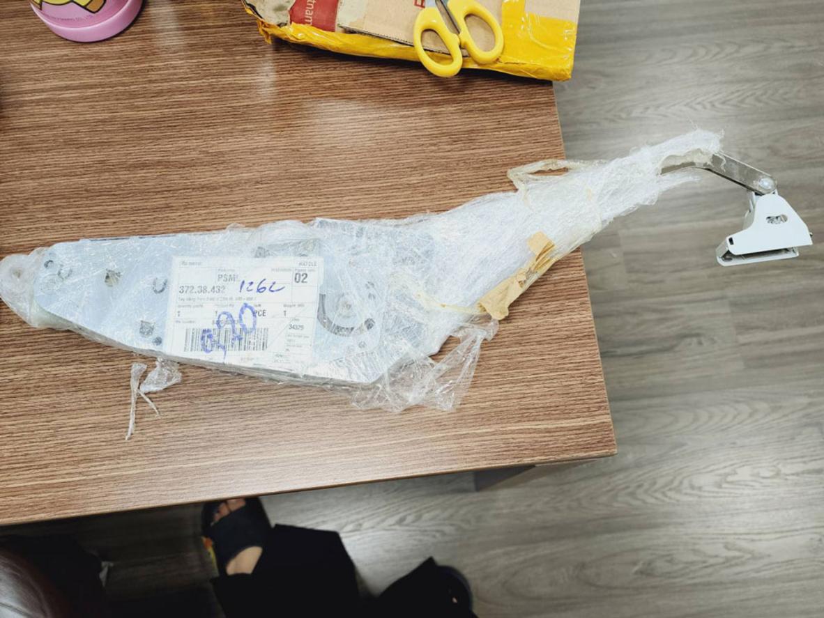 Cơ chế mở êm và gập gọn của tay nâng Hafele Free Fold S E3fs tay phải