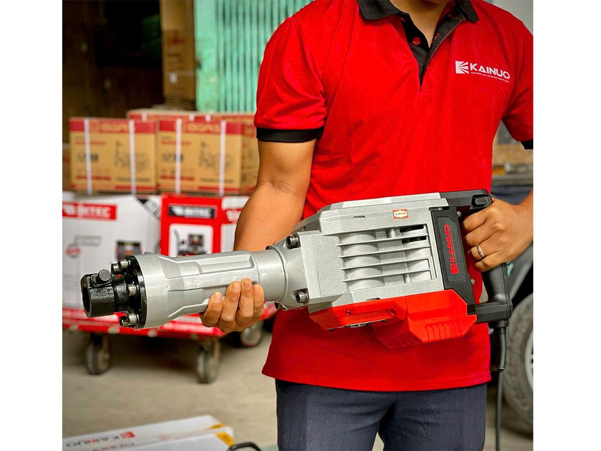 Mũi đục lục giác 30mm cho lực đục mạnh.