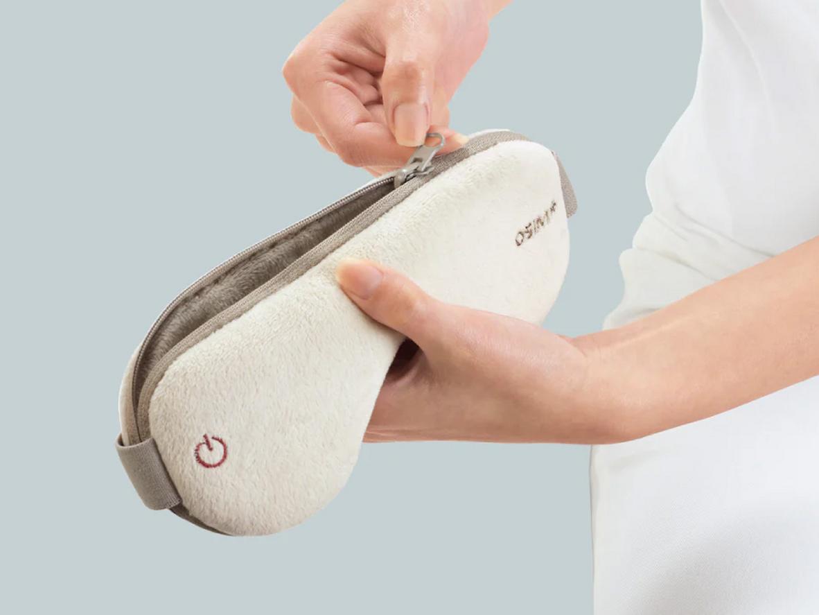 Thiết kế nhỏ gọn, dùng pin AAA, rất tiện mang theo.