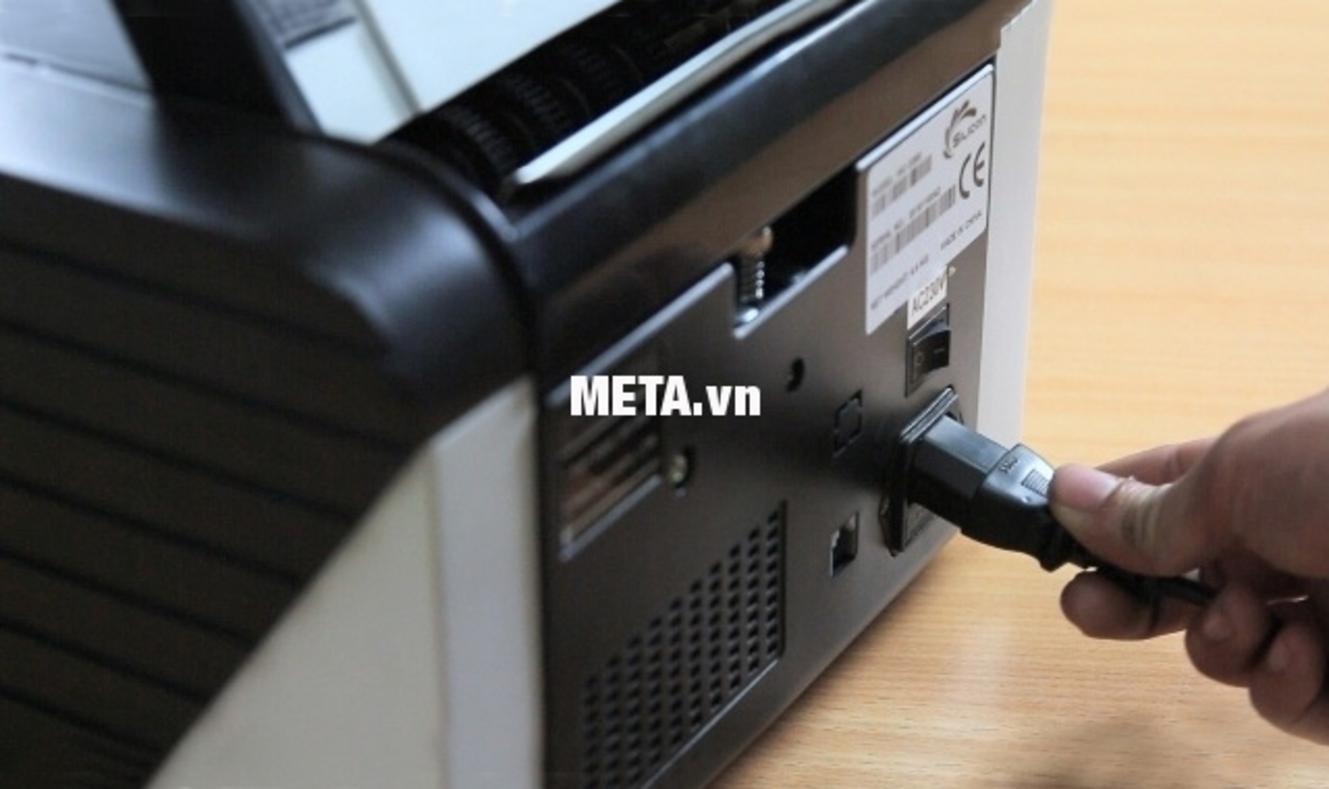 UV/MG hỗ trợ phát hiện tiền giả hiệu quả.