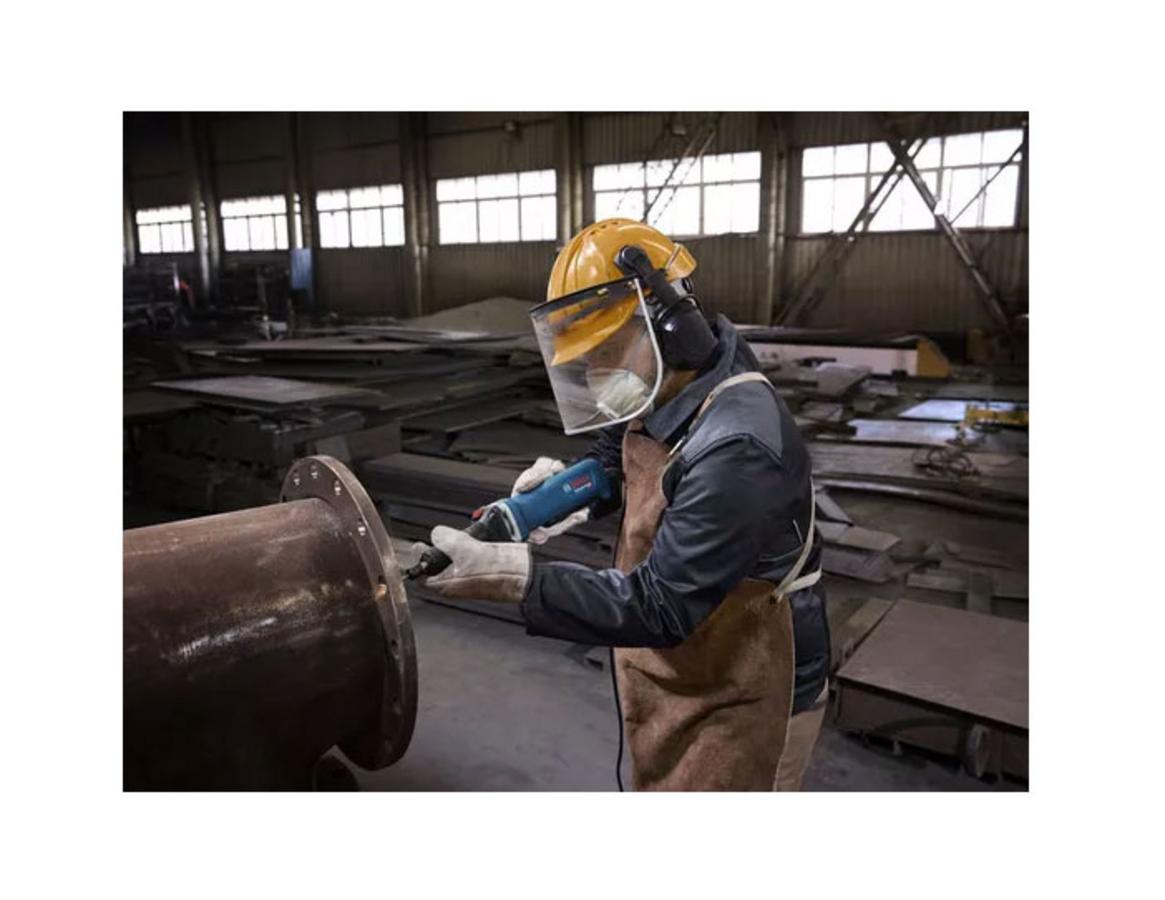Hệ an toàn toàn diện giúp Bosch GGS 30 LPS dễ kiểm soát hơn.
