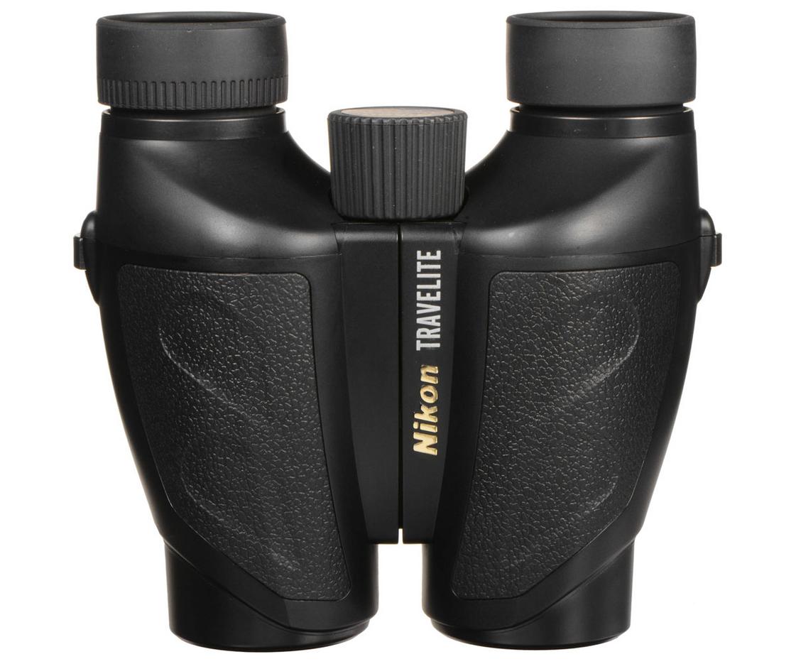 Quang học Nikon cho hình ảnh sắc nét, tự nhiên.