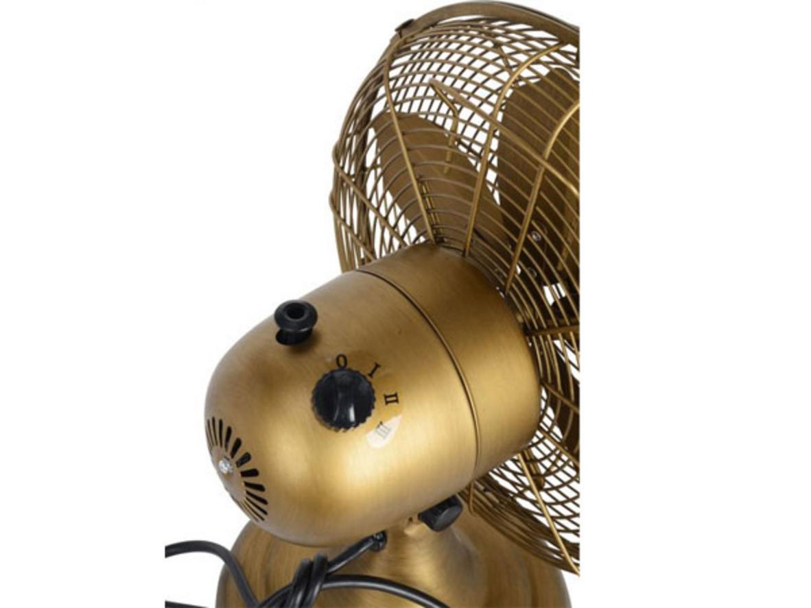 Công suất 35W nhưng cho luồng gió mạnh mẽ, tiết kiệm điện.