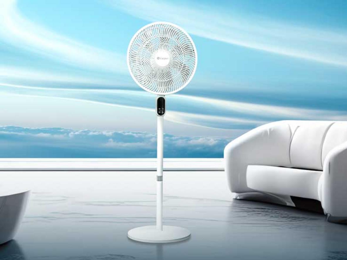 Điều khiển cảm ứng và remote giúp thao tác nhanh, tiện