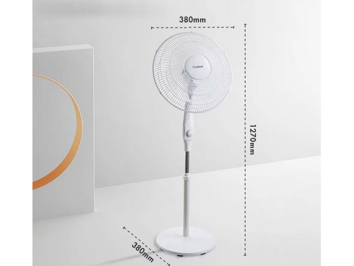 Công suất 45W và sải cánh 345mm giúp làm mát nhanh, đều hơn.