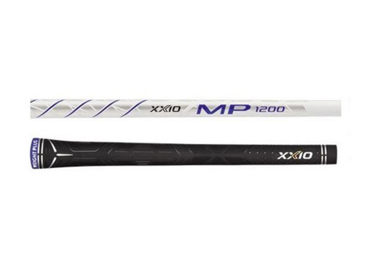 Rebound Frame và Flat Cup Face tối ưu khoảng cách.