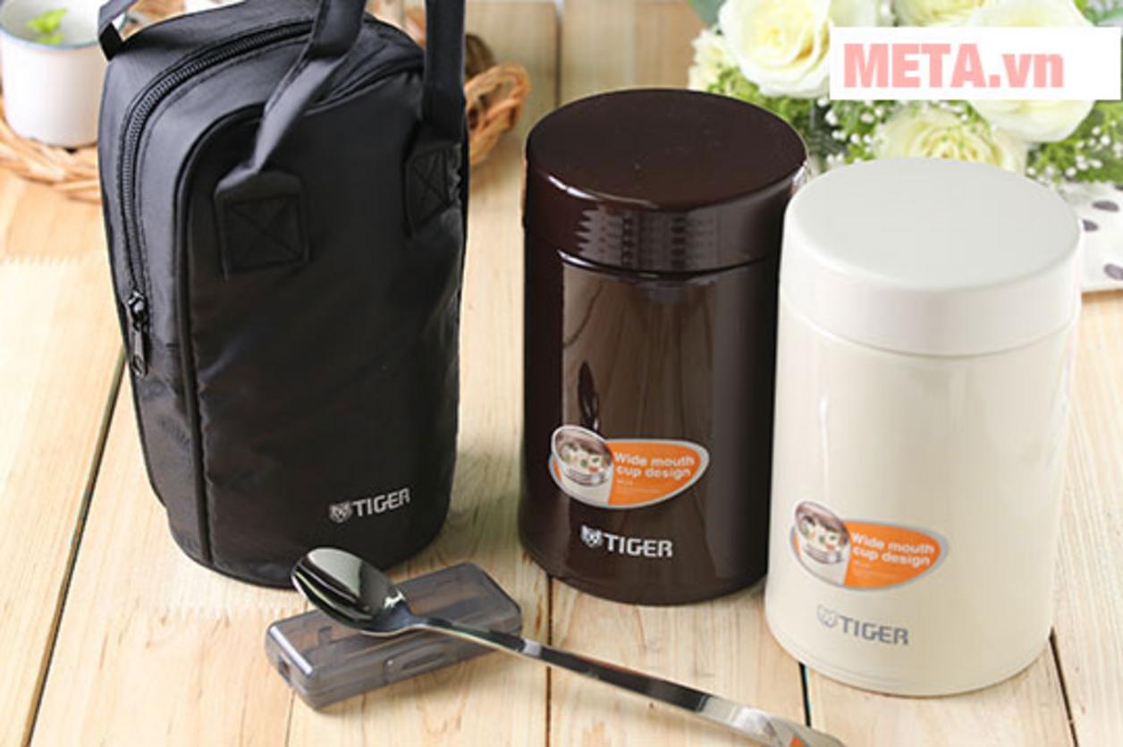 SUS304 và Super Clean Plus cho cảm giác sạch sẽ, bền bỉ