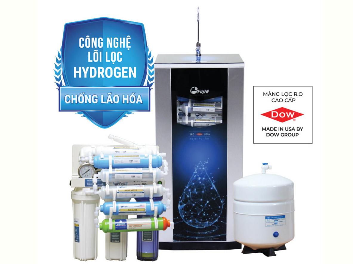 Thiết kế sang trọng, tiện dụng cho không gian bếp gia đình.