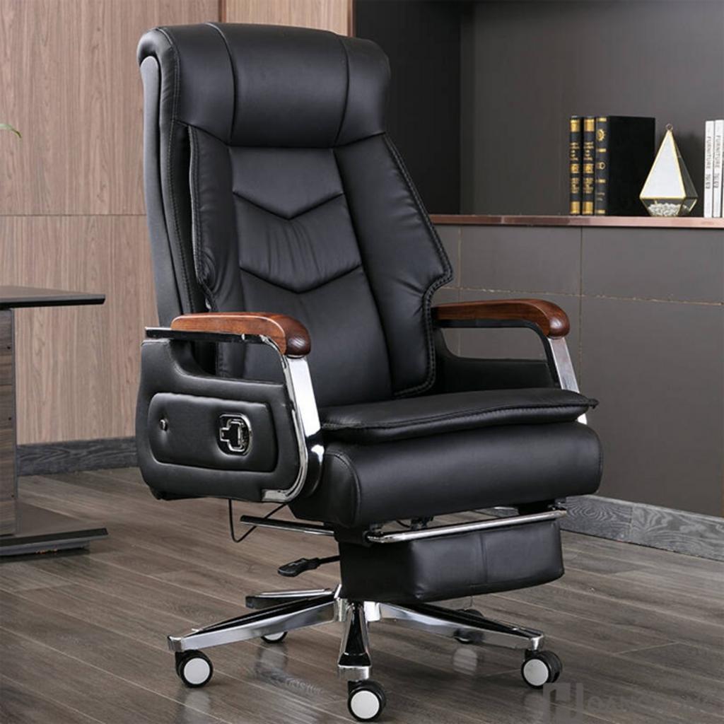 Ghế giám đốc gỗ tự nhiên hợp không gian lãnh đạo phong cách cổ điển.