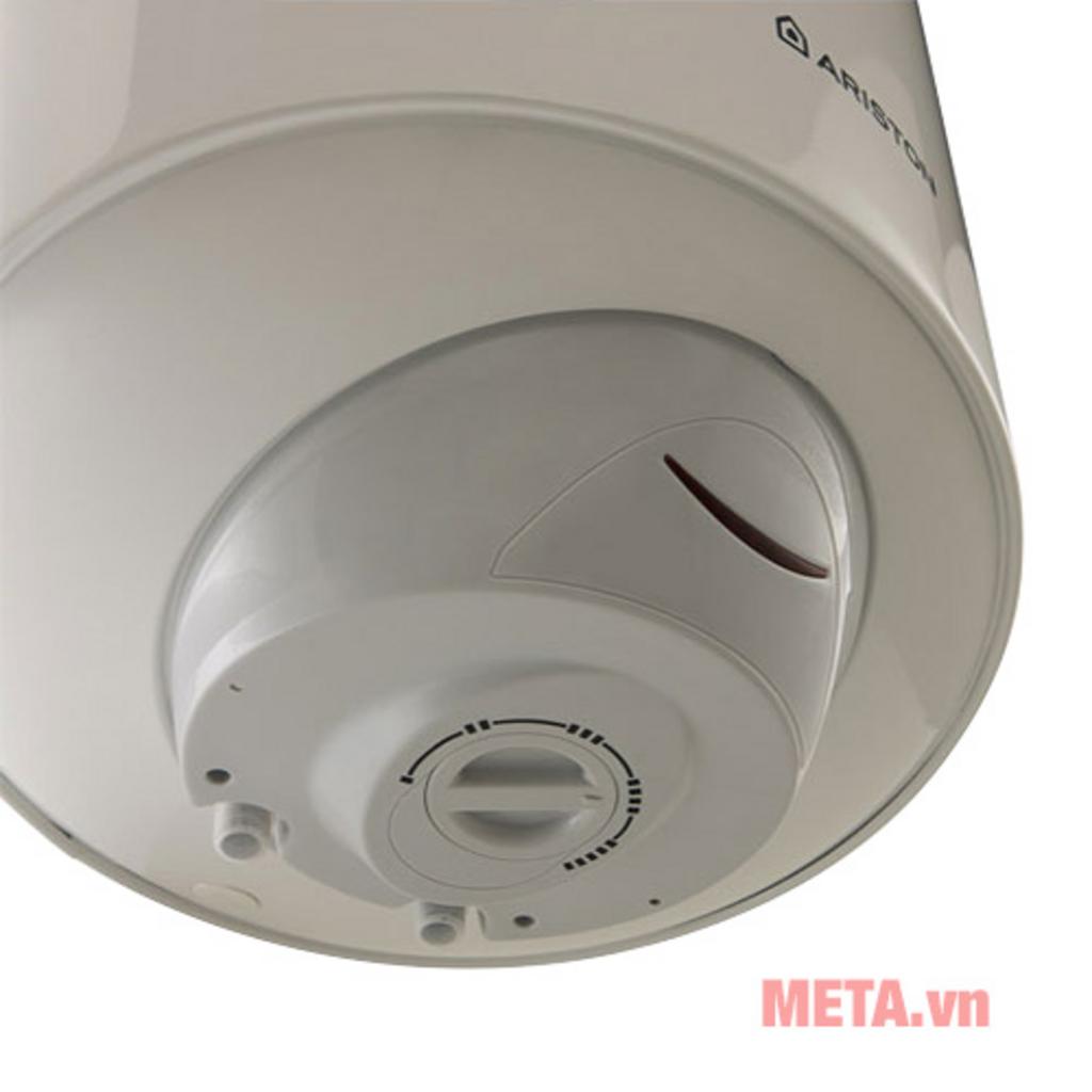 Dung tích 40 lít phù hợp cho gia đình 3-4 người.