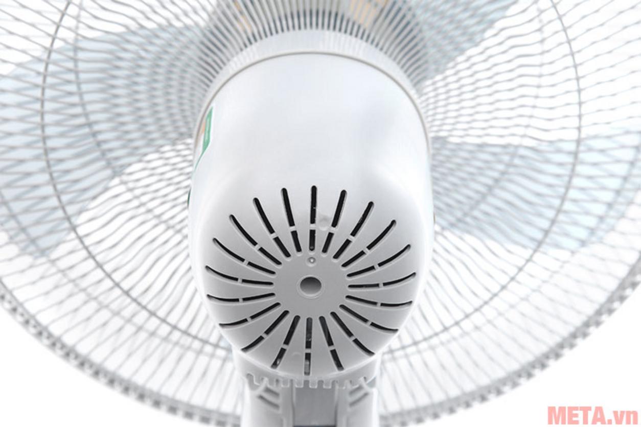 5 cánh quạt 40cm giúp gió mạnh và tỏa đều.