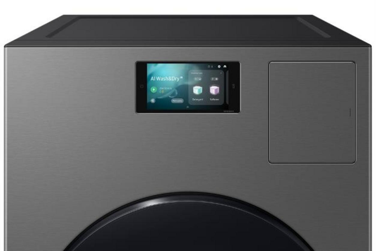 AI Dispenser và EcoBubble giúp giặt sạch sâu, thao tác nhẹ nhàng hơn.