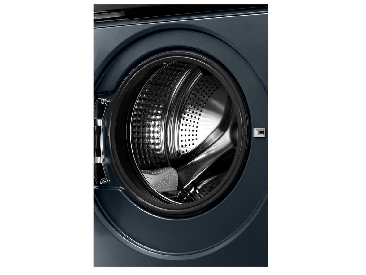 AI Smart Wash tự động tối ưu chương trình giặt theo từng mẻ đồ.